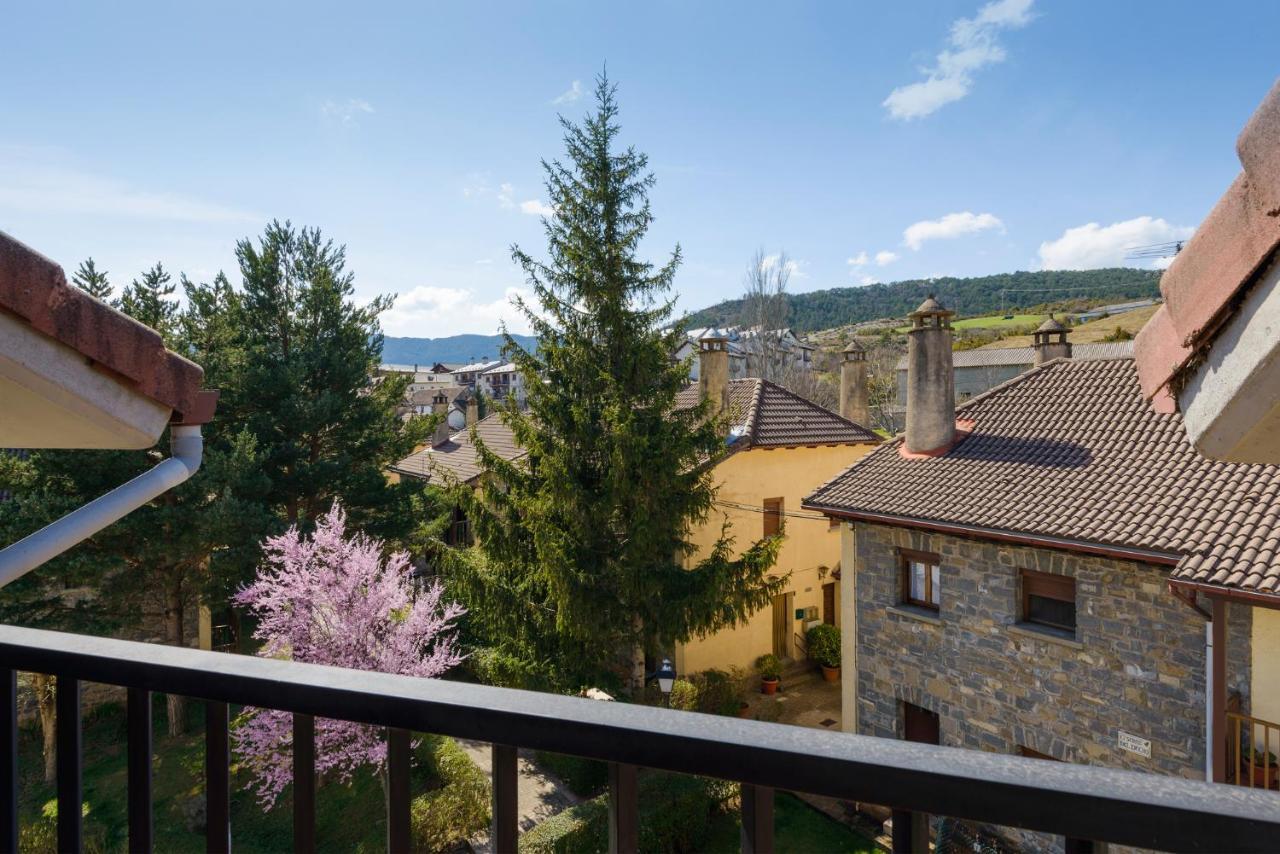 Casa Con Jardin En Hecho Villa Екстериор снимка