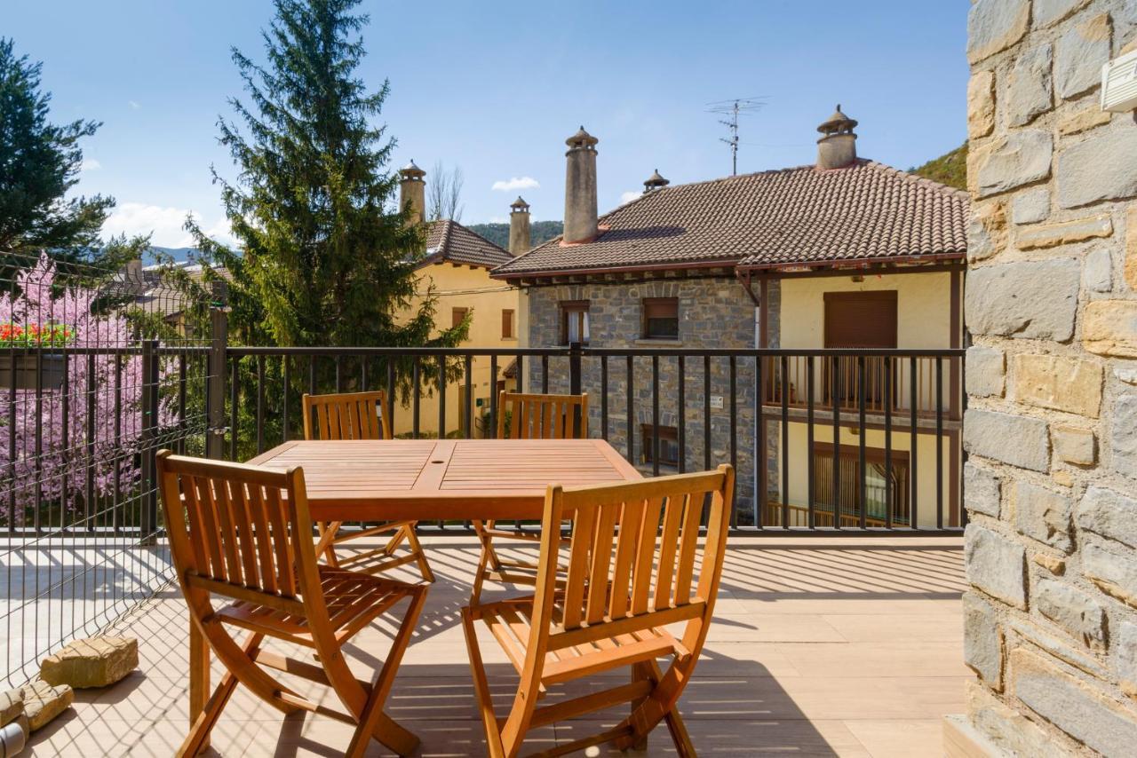 Casa Con Jardin En Hecho Villa Екстериор снимка