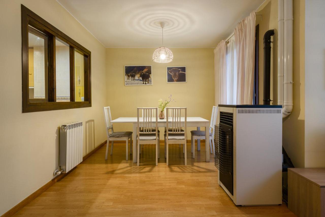 Casa Con Jardin En Hecho Villa Екстериор снимка